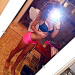 Hot babes take sexy selfies and sexy photos